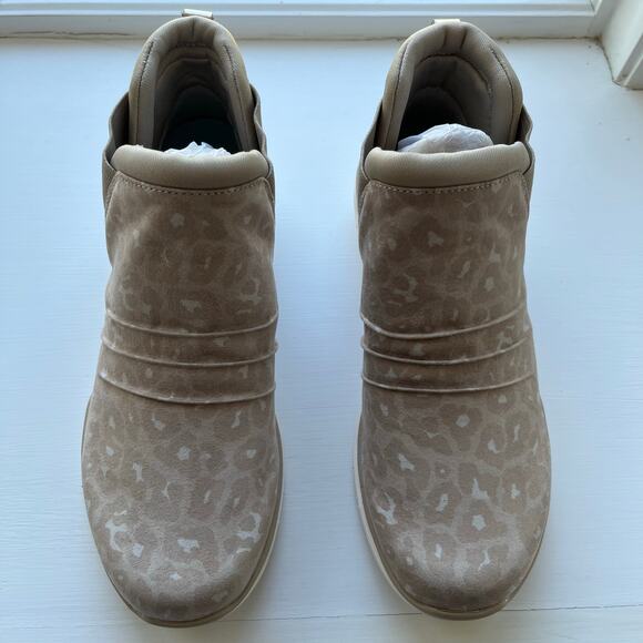Ryka Water Repellent Wedgie Ankle Boots Niah Animal Tan Womens 7 M - Picture 9 of 12